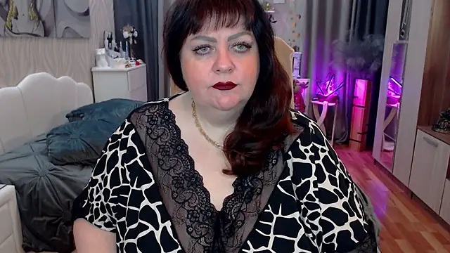 Victoria BBW online show from November 23, 2025, 6:45 am