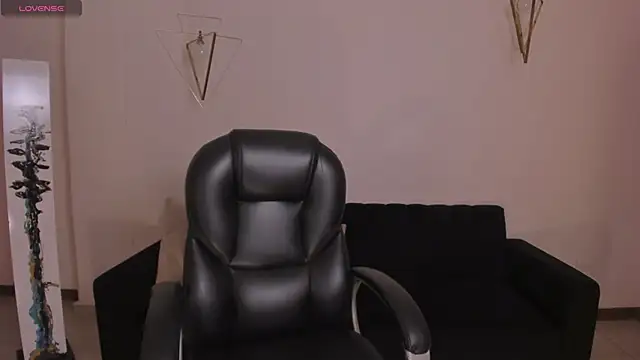 MorganHicks online show from March 31, 2026, 10:28 am