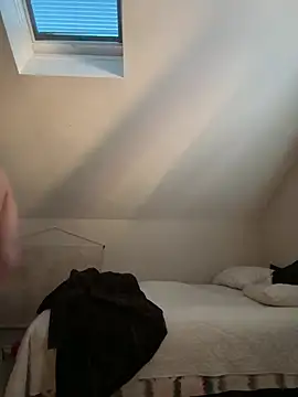 Snapshot of pussyaddict21 chatting on March 19, 2025, 12:59 am pussyaddict21 online show from March 19, 2025, 12:59 am