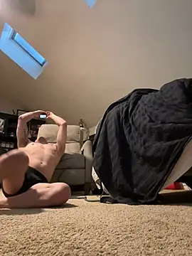 Snapshot of pussyaddict21 chatting on March 22, 2025, 10:59 pm pussyaddict21 online show from March 22, 2025, 10:59 pm