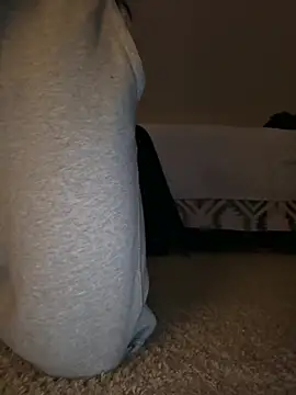 Snapshot of pussyaddict21 chatting on January 5, 2025, 6:46 am pussyaddict21 online show from January 5, 2025, 6:46 am