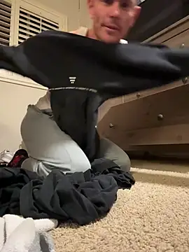 Snapshot of pussyaddict21 chatting on December 29, 2024, 3:22 am pussyaddict21 online show from December 29, 2024, 3:22 am