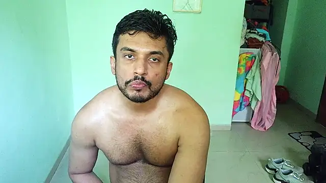 daringcutie online show from July 13, 2026, 8:24 am