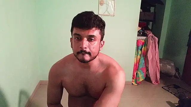 daringcutie online show from July 6, 2026, 2:46 pm