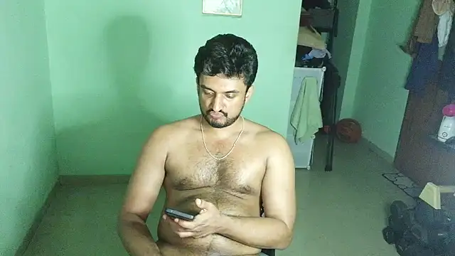 daringcutie online show from June 15, 2026, 5:01 pm