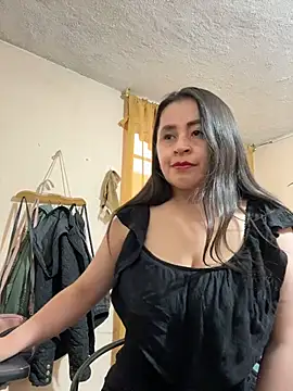 latinfemale online show from July 11, 2026, 9:15 pm