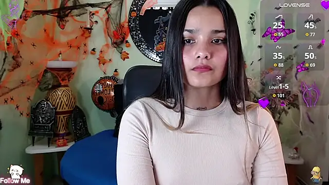 DestinyHills online show from October 28, 2025, 12:04 pm