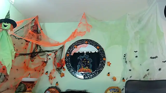 DestinyHills online show from October 24, 2025, 12:04 pm