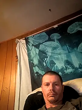 Cocknballs580 online show from April 21, 2026, 7:37 am