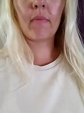 Snapshot of Mllesha74000 chatting on September 14, 2025, 4:29 pm Mllesha74000 online show from September 14, 2025, 4:29 pm