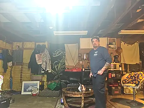 canadacockinme online show from October 5, 2025, 4:03 am