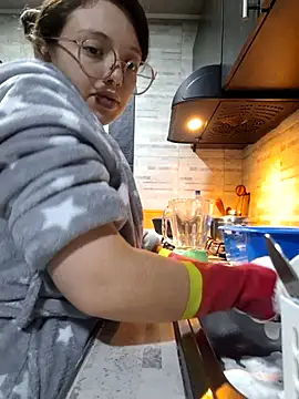 linda-schmidt online show from December 18, 2025, 12:49 am