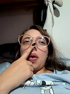 Snapshot of linda-schmidt chatting on February 8, 2026, 2:20 am linda-schmidt online show from February 8, 2026, 2:20 am