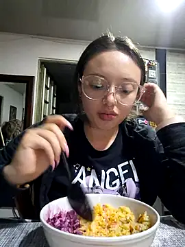 Snapshot of linda-schmidt chatting on February 25, 2026, 11:26 pm linda-schmidt online show from February 25, 2026, 11:26 pm