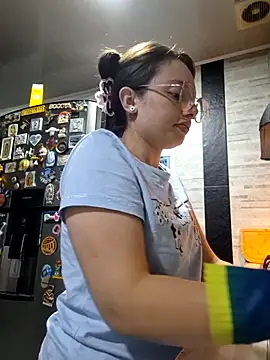 Snapshot of linda-schmidt chatting on February 8, 2026, 7:00 pm linda-schmidt online show from February 8, 2026, 7:00 pm