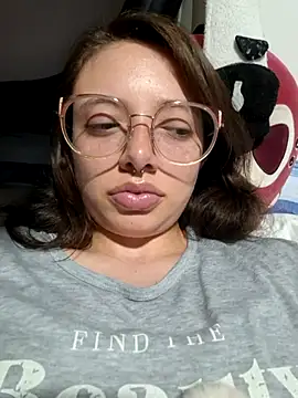 Snapshot of linda-schmidt chatting on February 17, 2026, 2:42 am linda-schmidt online show from February 17, 2026, 2:42 am