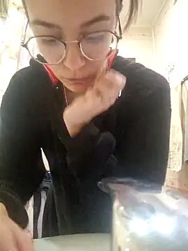 alyssa sweet online show from March 4, 2025, 8:35 am