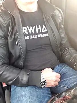 giorgio481510 online show from March 26, 2026, 6:33 am