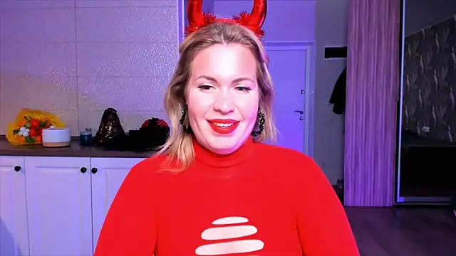 HotTiffani online show from November 1, 2025, 8:19 am