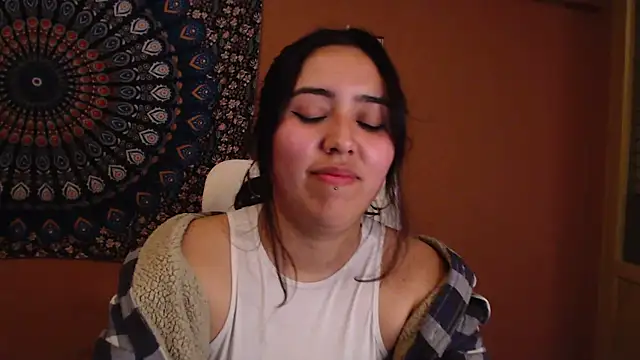 Snapshot of IntimateTales chatting on February 26, 2025, 8:04 pm IntimateTales online show from February 26, 2025, 8:04 pm