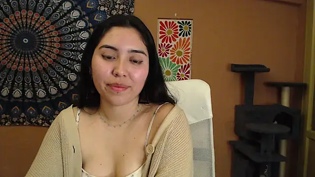 Snapshot of IntimateTales chatting on January 22, 2025, 7:56 pm IntimateTales online show from January 22, 2025, 7:56 pm