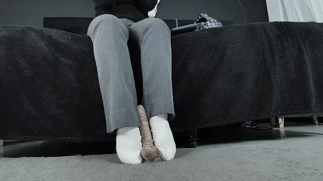  Jade 16 online show from October 29, 2025, 11:53 am