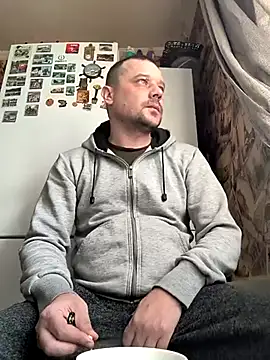 Snapshot of DanielOhCool chatting on February 28, 2025, 7:26 am DanielOhCool online show from February 28, 2025, 7:26 am