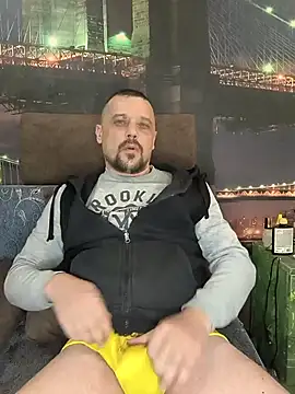 Snapshot of DanielOhCool chatting on March 18, 2025, 11:11 am DanielOhCool online show from March 18, 2025, 11:11 am