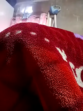 strongguyindia online show from April 8, 2026, 3:19 am