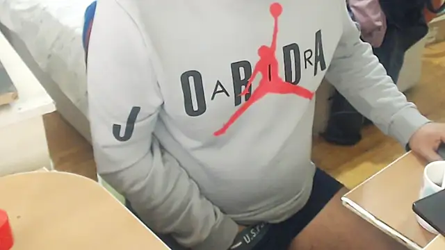 LiONTURK online show from October 4, 2025, 6:15 am