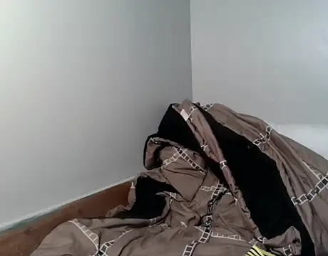 IxanSantiago95 online show from October 31, 2025, 9:39 am