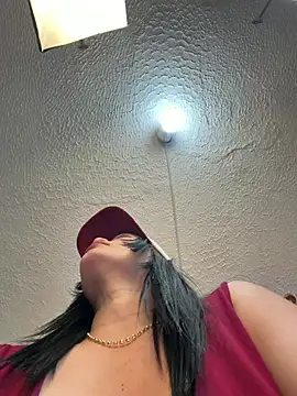 valerie lya online show from February 26, 2026, 12:38 pm