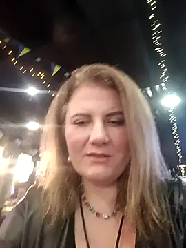 LizaCakes online show from March 6, 2025, 3:35 pm