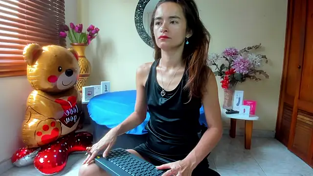 NicoleSantana online show from March 28, 2026, 8:21 pm