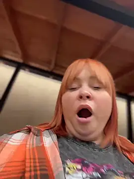 Snapshot of Model9798 chatting on April 3, 2026, 10:11 am Model9798 online show from April 3, 2026, 10:11 am