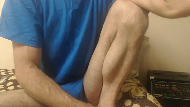 yvesstorm1 online show from June 10, 2026, 6:09 pm