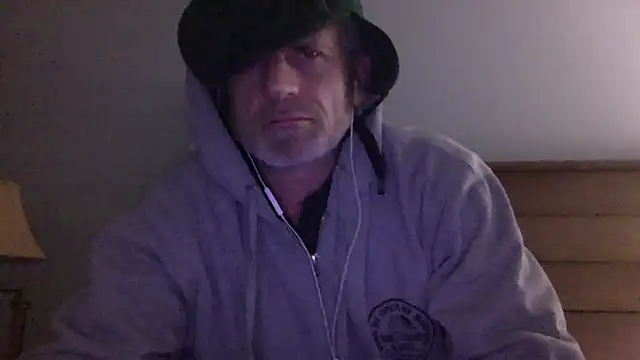 readyforfunxxx online show from December 22, 2024, 1:33 pm