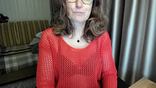 lauraoven online show from May 31, 2026, 7:03 pm