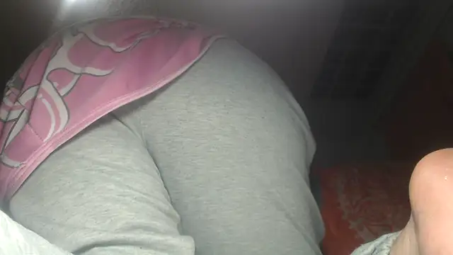 prettyangelsquirt online show from March 28, 2026, 8:43 pm