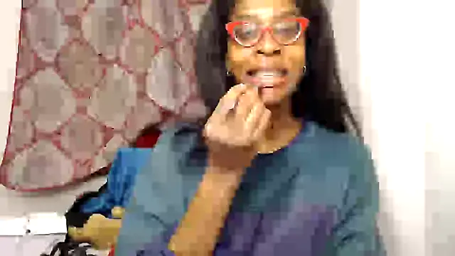 Snapshot of MissMegane chatting on January 28, 2025, 7:21 pm MissMegane online show from January 28, 2025, 7:21 pm