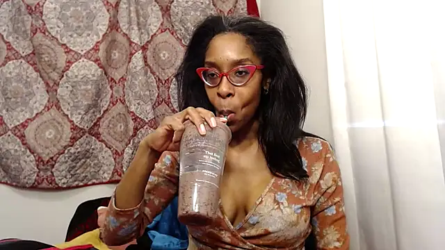 Snapshot of MissMegane chatting on January 13, 2025, 7:20 pm MissMegane online show from January 13, 2025, 7:20 pm