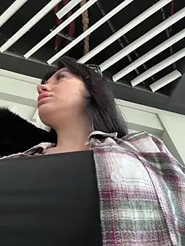 Snapshot of Wet__Bunny chatting on March 11, 2026, 6:18 am Wet Bunny online show from March 11, 2026, 6:18 am