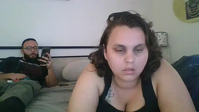 lyshaa online show from September 24, 2025, 6:25 pm