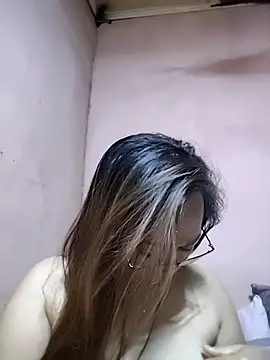 asianwet4u online show from April 20, 2026, 9:45 am