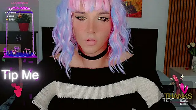 Snapshot of HelenSpellman chatting on April 16, 2026, 10:45 pm HelenSpellman online show from April 16, 2026, 10:45 pm