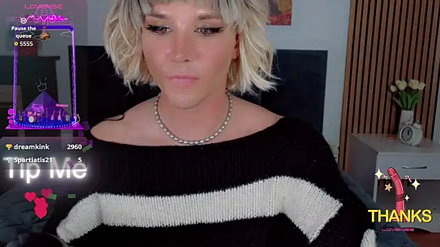 Snapshot of HelenSpellman chatting on April 21, 2026, 1:42 am HelenSpellman online show from April 21, 2026, 1:42 am