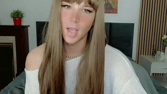 Snapshot of HelenSpellman chatting on May 8, 2026, 2:26 am HelenSpellman online show from May 8, 2026, 2:26 am