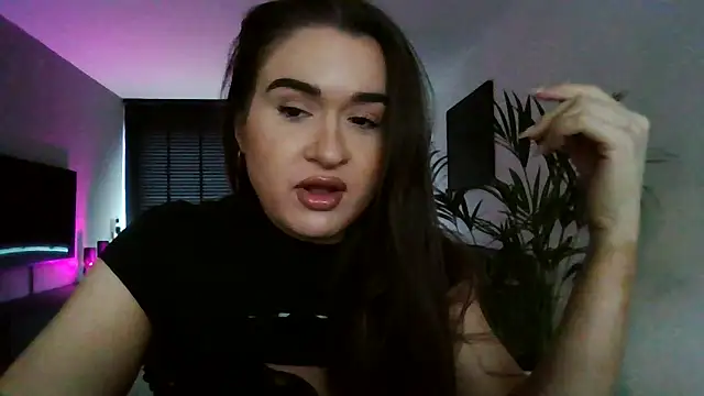 Snapshot of avajade chatting on November 1, 2025, 12:54 pm avajade online show from November 1, 2025, 12:54 pm