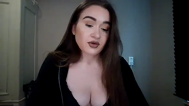 Snapshot of avajade chatting on December 3, 2025, 11:20 am avajade online show from December 3, 2025, 11:20 am