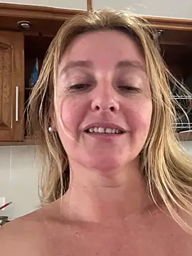 moniquerainx online show from March 19, 2026, 3:45 pm